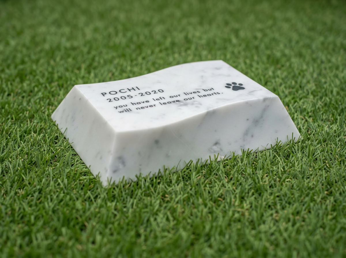 カロート式の動物用のオプション墓石